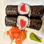 Best Tuna Roll in Davenport, IA